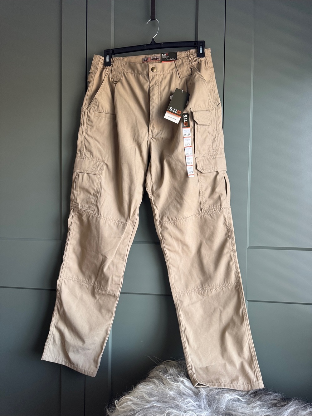 5.11 Tactical Men's Tan Cargo Pants with Utility Pockets 34x34 NWT